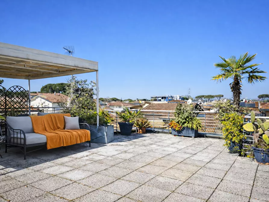 casa indipendente in vendita a Camaiore in zona Lido di Camaiore