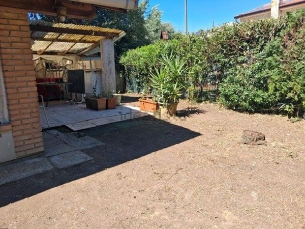 casa indipendente in vendita a Camaiore in zona Capezzano Pianore