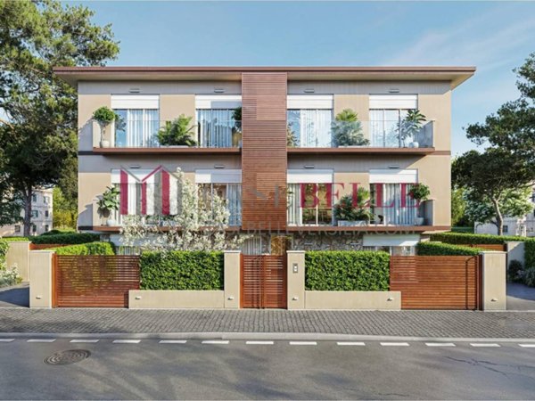 appartamento in vendita a Camaiore in zona Lido di Camaiore