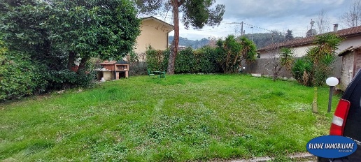 casa indipendente in vendita a Camaiore in zona Capezzano Pianore