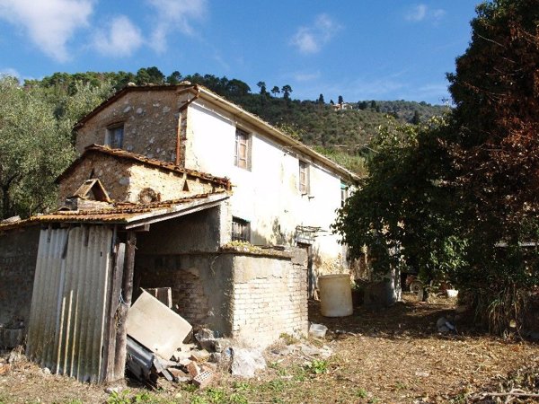 casa indipendente in vendita a Camaiore in zona Pieve di Camaiore