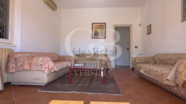 casa indipendente in vendita a Camaiore in zona Lido di Camaiore