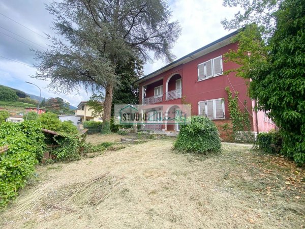 casa indipendente in vendita a Camaiore