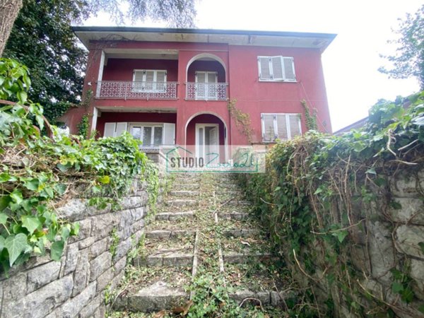 casa indipendente in vendita a Camaiore