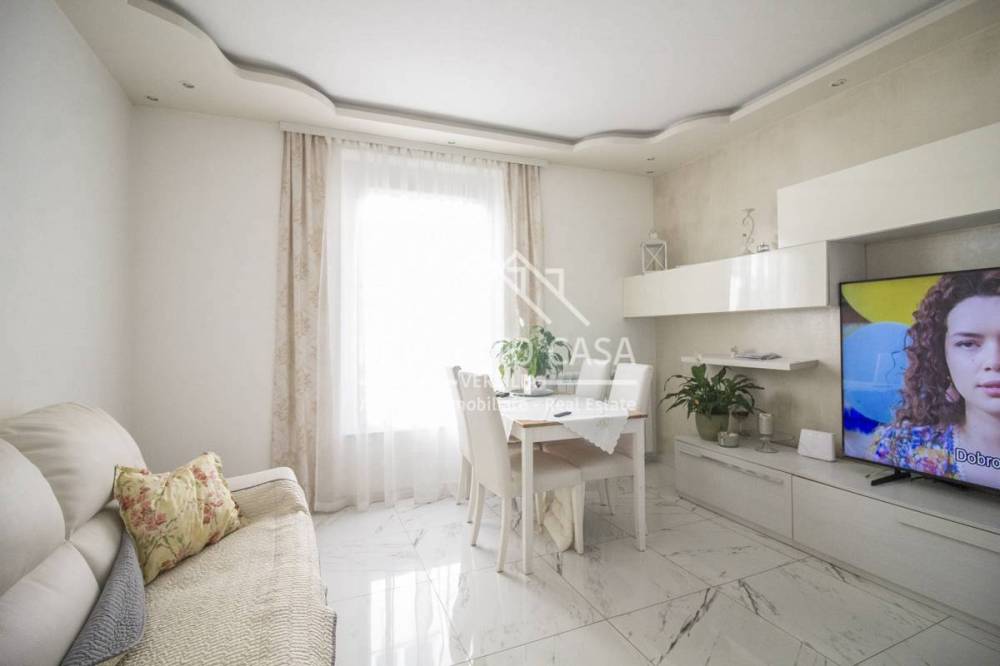 casa indipendente in vendita a Camaiore in zona Lido di Camaiore