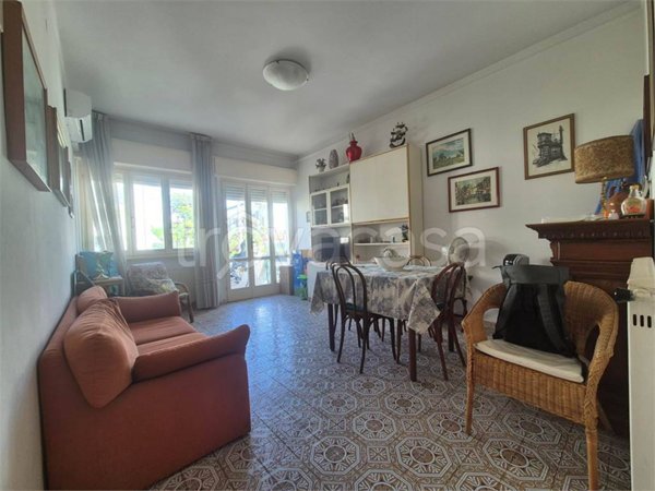 appartamento in vendita a Camaiore in zona Lido di Camaiore