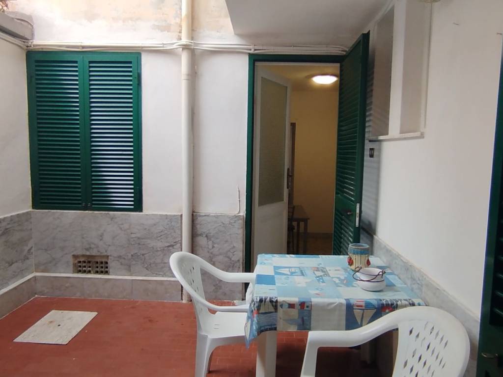 appartamento in vendita a Camaiore in zona Lido di Camaiore