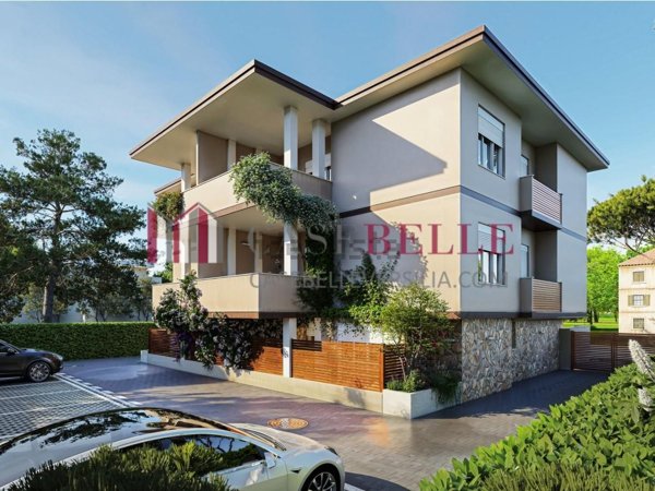 appartamento in vendita a Camaiore in zona Lido di Camaiore