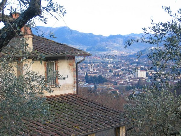 casa indipendente in vendita a Camaiore in zona Pieve di Camaiore