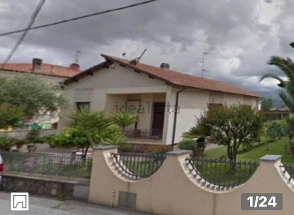 casa indipendente in vendita a Camaiore in zona Lido di Camaiore
