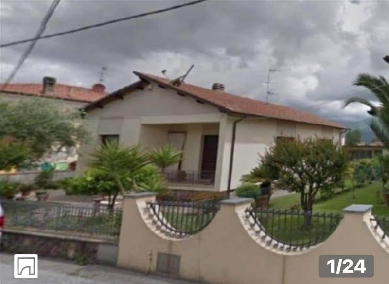 casa indipendente in vendita a Camaiore in zona Lido di Camaiore