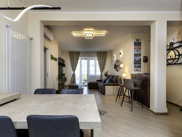 appartamento in vendita a Camaiore in zona Lido di Camaiore