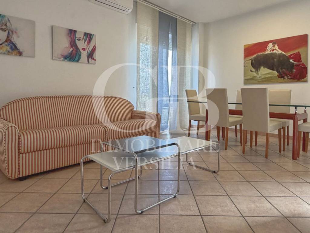 appartamento in vendita a Camaiore in zona Lido di Camaiore