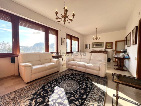 appartamento in vendita a Camaiore in zona Lido di Camaiore