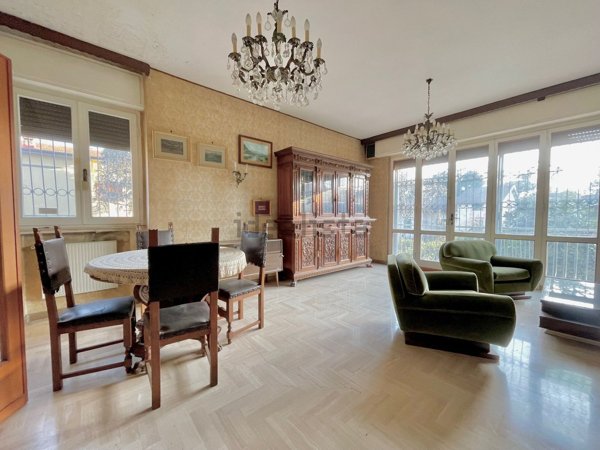 casa indipendente in vendita a Camaiore