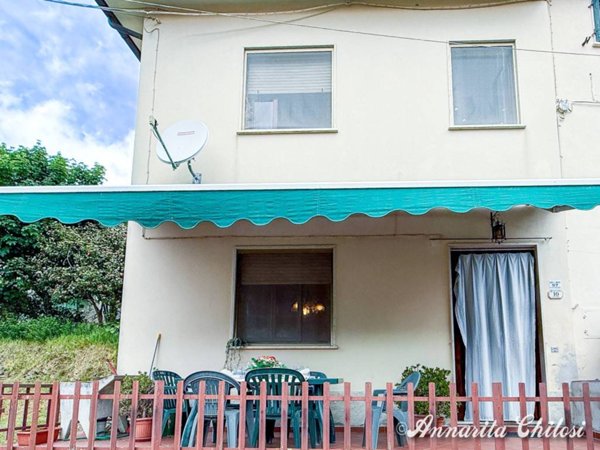casa indipendente in vendita a Camaiore in zona Montemagno