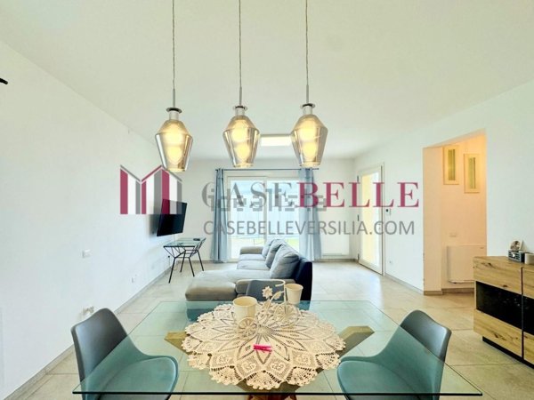 casa indipendente in vendita a Camaiore in zona Lido di Camaiore