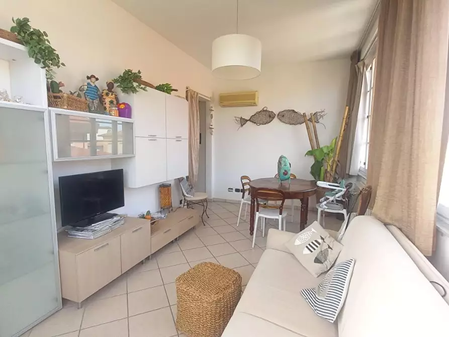 appartamento in vendita a Camaiore in zona Lido di Camaiore