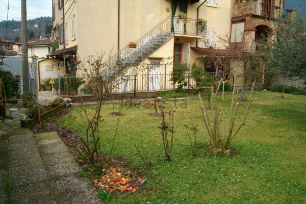 casa indipendente in vendita a Camaiore