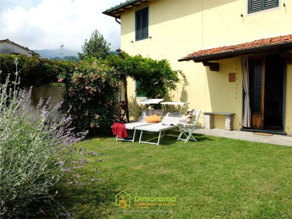 casa indipendente in vendita a Camaiore in zona Migliano