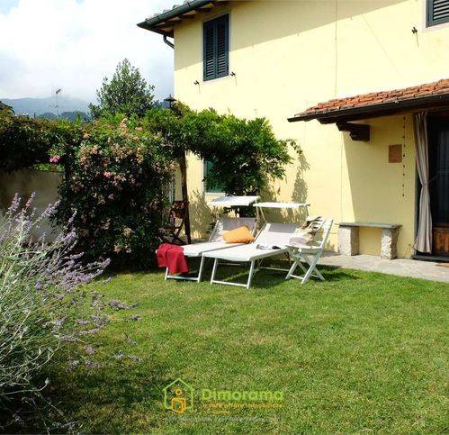 casa indipendente in vendita a Camaiore in zona Migliano