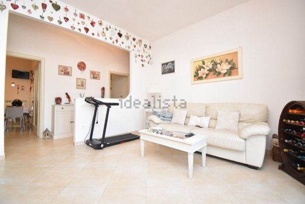appartamento in vendita a Camaiore in zona Lido di Camaiore