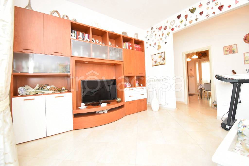 appartamento in vendita a Camaiore in zona Lido di Camaiore