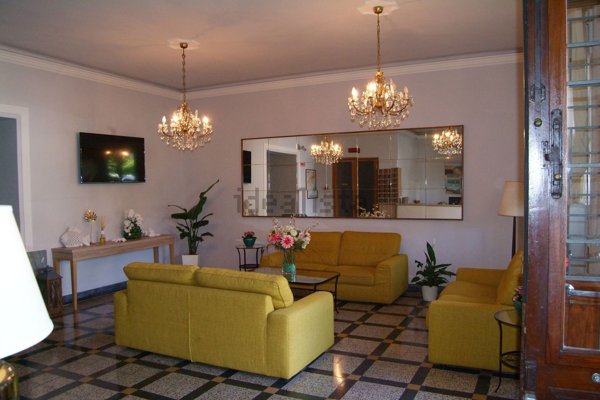 villa in vendita a Camaiore in zona Lido di Camaiore