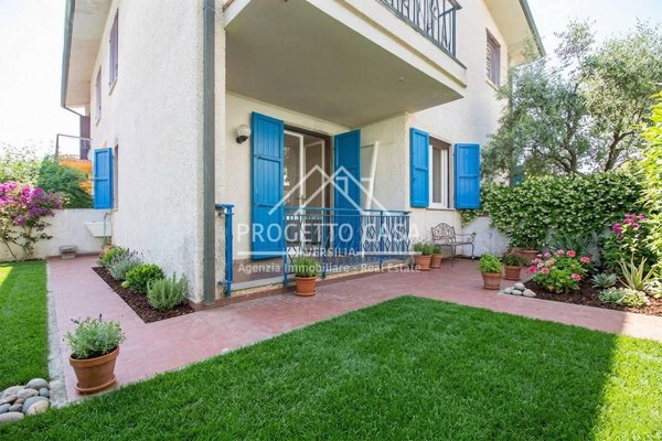 appartamento in vendita a Camaiore