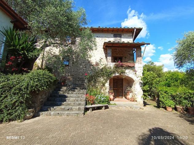 casa indipendente in vendita a Camaiore