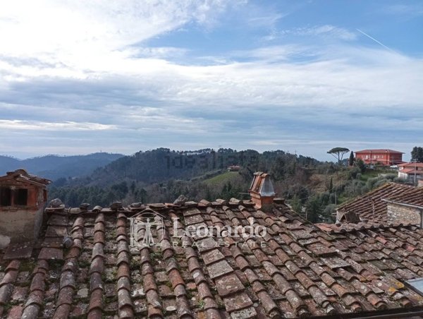 casa indipendente in vendita a Camaiore in zona Gombitelli