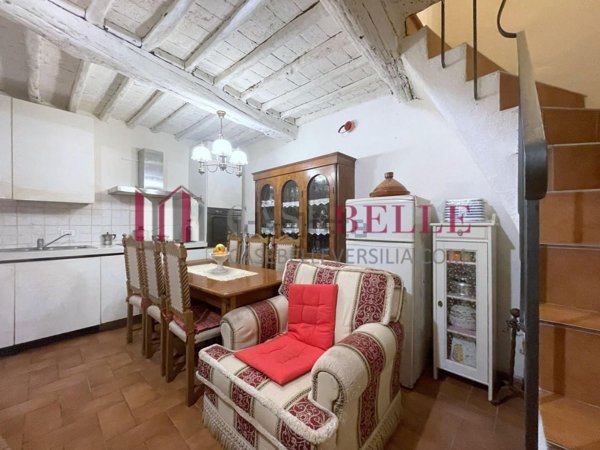 casa indipendente in vendita a Camaiore in zona Lombrici