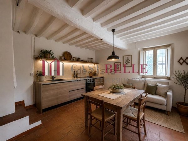 casa indipendente in vendita a Camaiore
