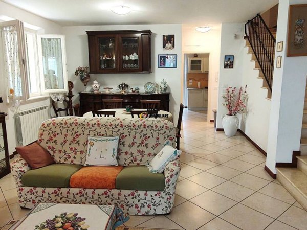 casa indipendente in vendita a Camaiore in zona Capezzano Pianore