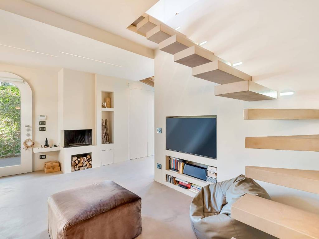 casa indipendente in vendita a Camaiore in zona Lido di Camaiore