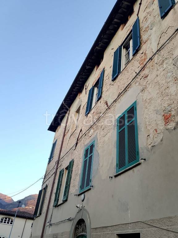 appartamento in vendita a Camaiore in zona Lido di Camaiore