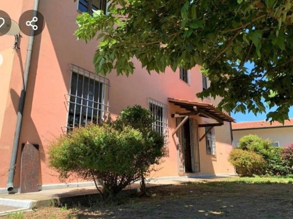 casa indipendente in vendita a Camaiore in zona Capezzano Pianore