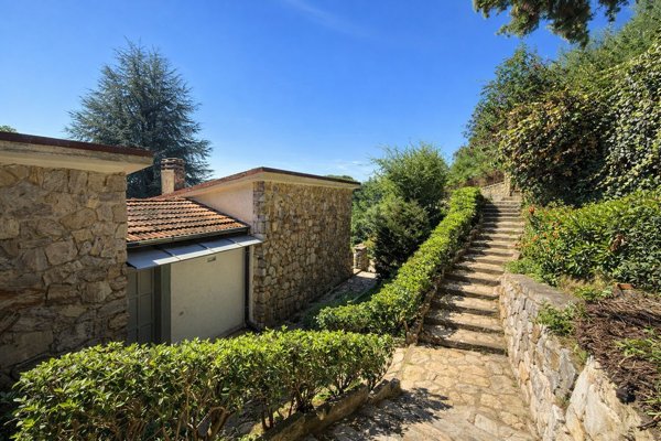 casa indipendente in vendita a Camaiore