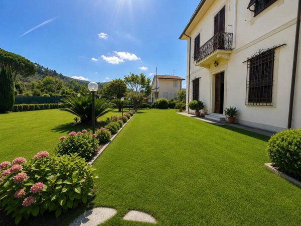 appartamento in vendita a Camaiore in zona Capezzano Pianore