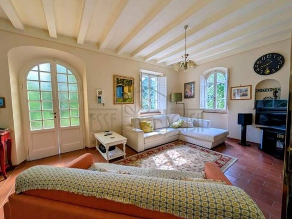 casa indipendente in vendita a Camaiore in zona Pieve di Camaiore