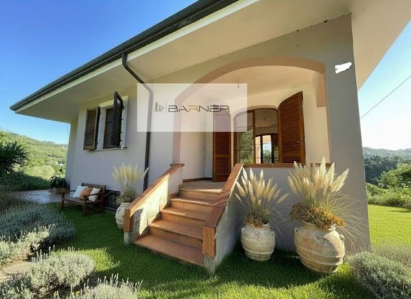 casa indipendente in vendita a Camaiore in zona Lido di Camaiore