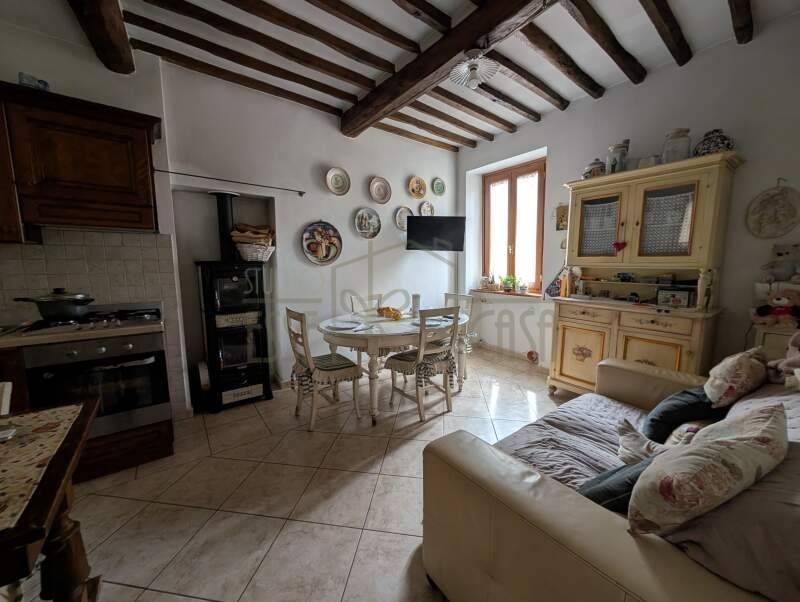 casa indipendente in vendita a Camaiore