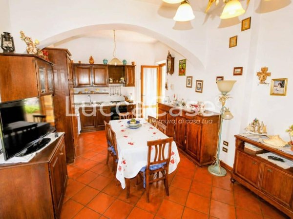 casa indipendente in vendita a Camaiore in zona Lido di Camaiore