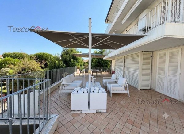 appartamento in vendita a Camaiore in zona Lido di Camaiore