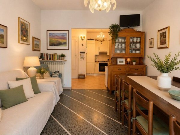 appartamento in vendita a Camaiore in zona Lido di Camaiore