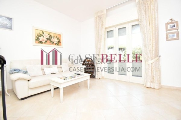 appartamento in vendita a Camaiore in zona Lido di Camaiore