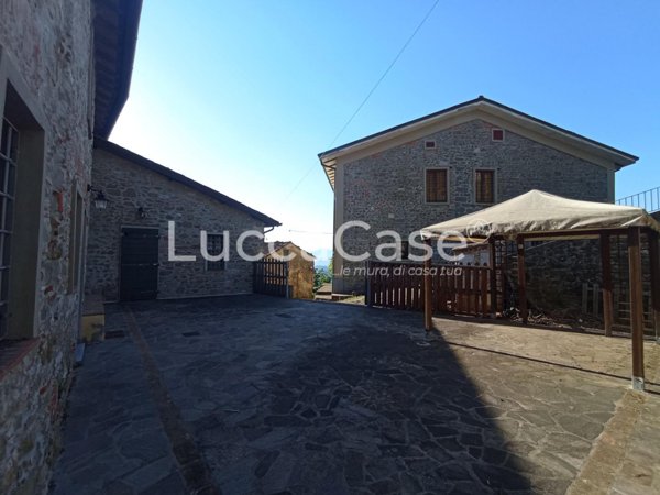 villa in vendita a Camaiore in zona Gombitelli