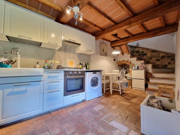 casa indipendente in vendita a Camaiore in zona Pieve di Camaiore