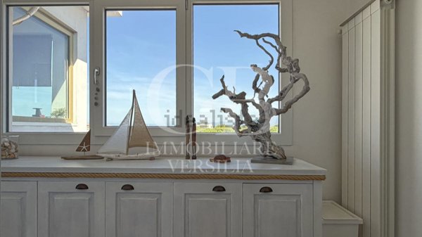 appartamento in vendita a Camaiore in zona Lido di Camaiore