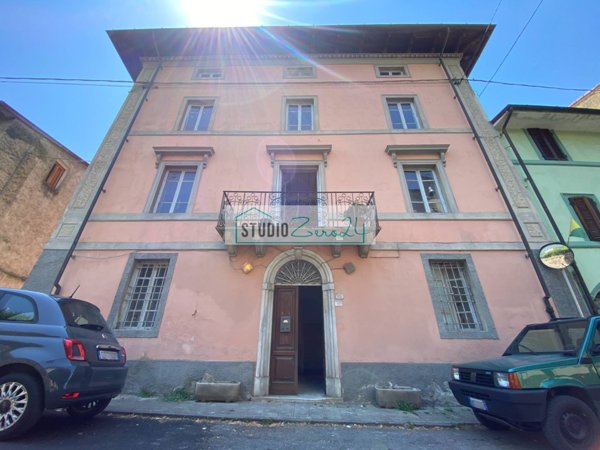 casa semindipendente in vendita a Camaiore in zona Nocchi